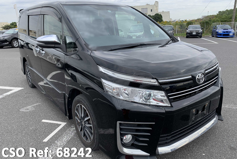 Toyota / Voxy 2015